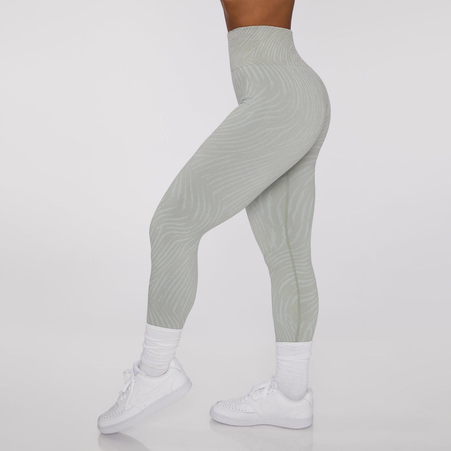 Conjunto Deportivo Mujer — Efecto Reductor y Realce