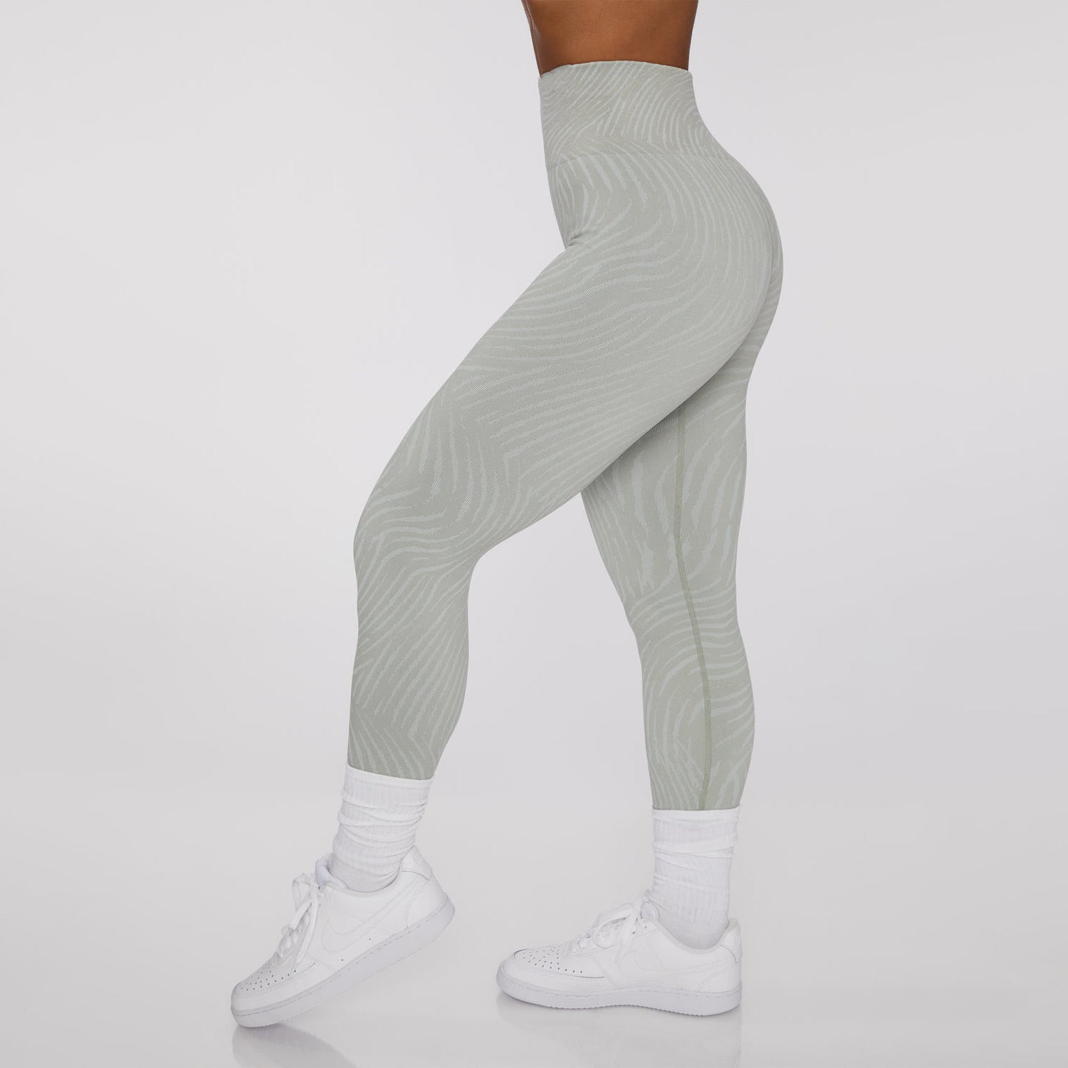 Conjunto Deportivo Mujer — Efecto Reductor y Realce